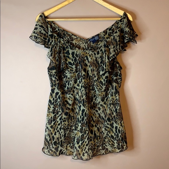 SHEER CHEETAH PRINT TOP!! - Picture 3 of 6
